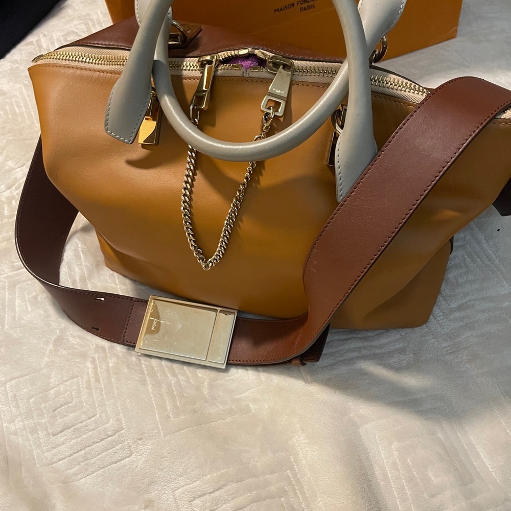 💐Chloe Baylee two tone calfskin bag “ Yummy Cookie” - Picture 2 of 15